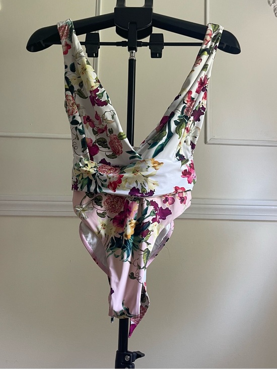 PQ Swim Other - PQ Swim Floral V-Neck Pink and White One-Piece Top